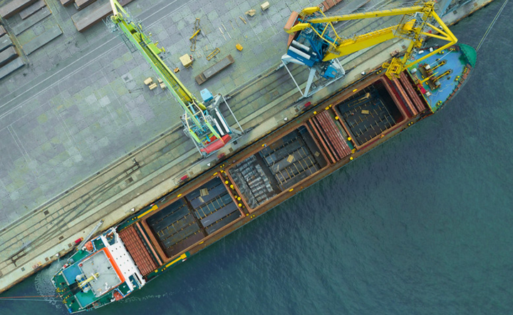 Morska blokada Ukrainy przełamana. Statki ze stalą wypłynęły z portów
