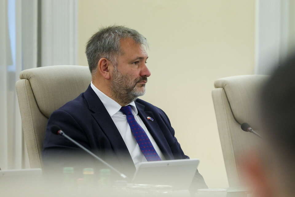 Na zdj. minister sprawiedliwości Waldemar Żurek. Mariusz Gosek podkreśla, że szef MS kieruje się emocjami i chęcią odwetu / autor: PAP/Paweł Supernak