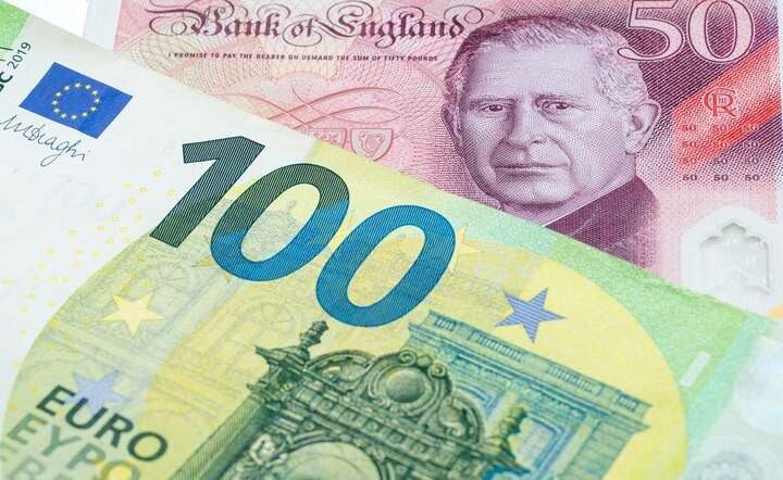 W tym tygodniu brytyjska waluta każdego dnia traciła względem euro / autor: Fratria / AS