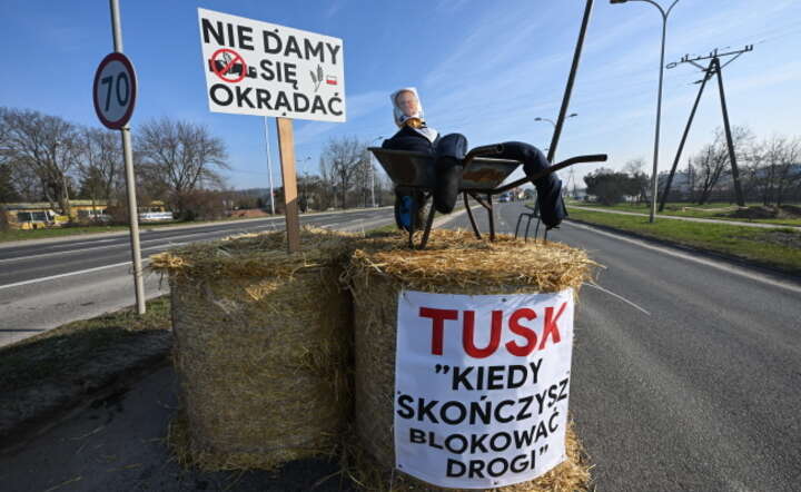 Protest rolników na ul. Krakowskiej w Kielcach / autor: PAP/Piotr Polak