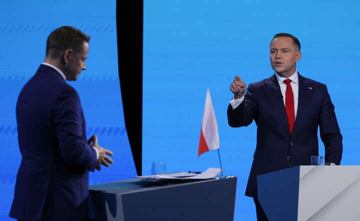 Prezes IPN Karol Nawrocki (P) i prezydent Warszawy Rafał Trzaskowski (L) w piątkowej debacie telewizyjnej przed II turą wyborów prezydenta RP / autor: PAP/Paweł Supernak
