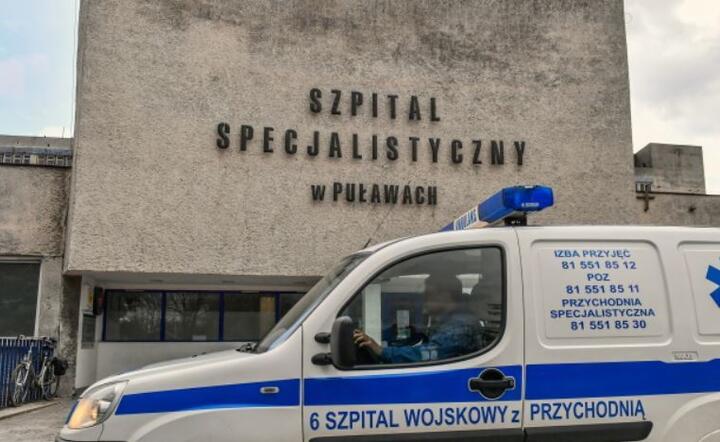 Szpital Specjalistyczny w Puławach, który ma zostać przekształcony w poniedziałek w szpital zakaźny. / autor: PAP/Wojtek Jargiło