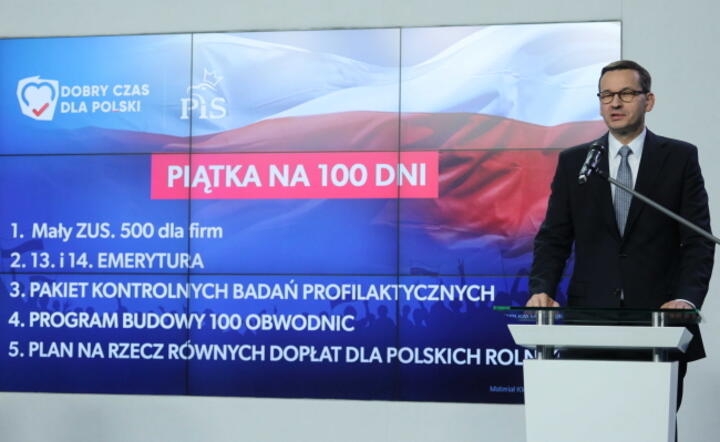 Premier Mateusz Morawiecki podczas konferencji prasowej w siedzibie partii na ulicy Nowogrodzkiej w Warszawie / autor: PAP/Paweł Supernak
