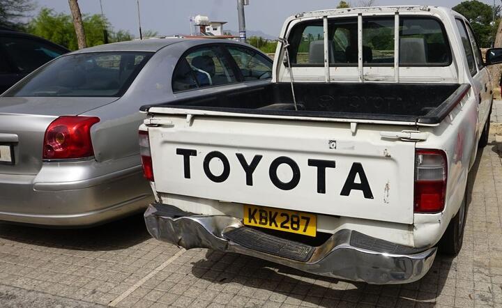 Sekret "wojennej" Toyoty: Ten samochód "walczy" na całym globie!