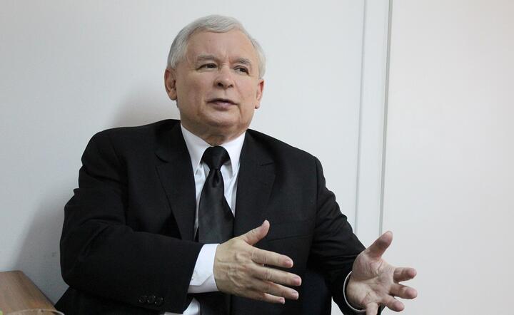 Jarosław Kaczyński: Za działania podjęte w sprawie epidemii rząd zasłużył na piątkę / autor: Fratria