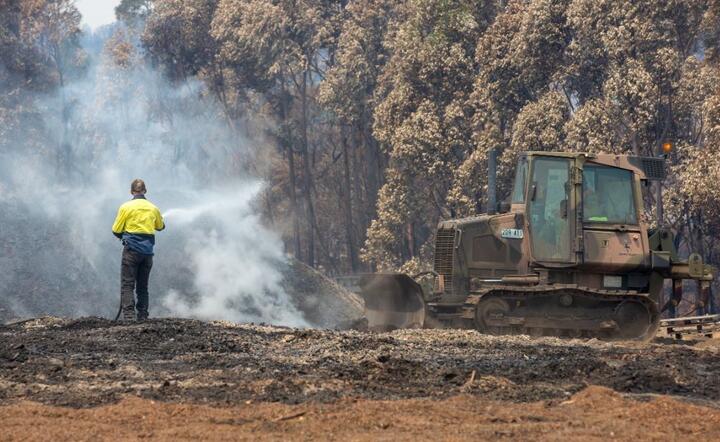 Pożary w Australii / autor: PAP/EPA/SGT BILL SOLOMOU/ROYAL AUSTRALIAN AIR FORCE HANDOUT