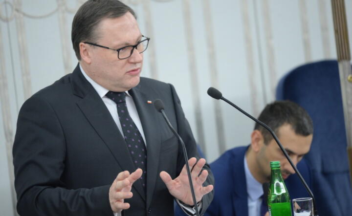 Senator Grzegorz Bierecki był sprawozdawcą w senackiej debacie nad ustawą o podatku bankowym, fot. PAP/ Jacek Turczyk 