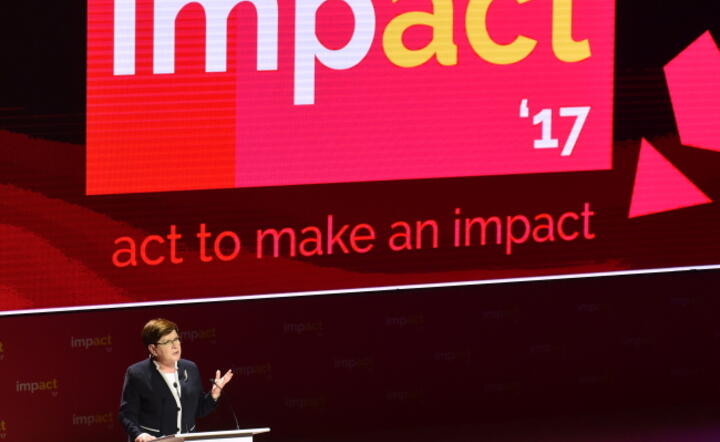 Premier Beata Szydło przemawia podczas otwarcia sesji "startup4export" w ramach Kongresu Impact'17, fot. PAP/Jacek Bednarczyk