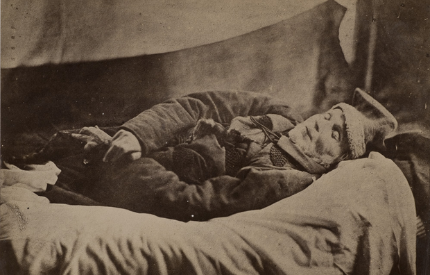 Portret Adama Mickiewicza na łożu śmierci, wykonany w listopadzie 1855 roku w Konstantynopolu / autor: Ze zbiorów Muzeum Narodowego w Krakowie i Biblioteki Polskiej w Paryżu/http://pauart.pl/domena publiczna