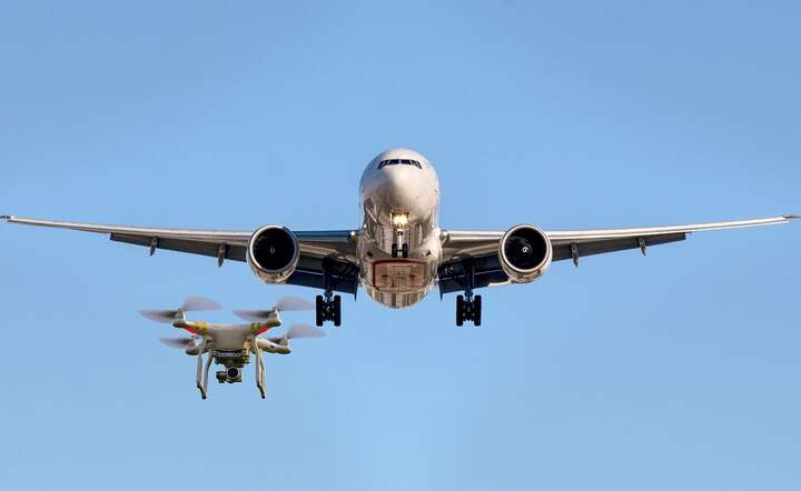 Amerykańscy i europejscy specjaliści są coraz bardziej zaniepokojeni lataniem dronów nad Niemcami. ZDJĘCIE ILUSTRACYJNE / autor: Pixabay