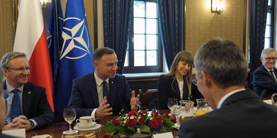 Spotkanie Andrzeja Dudy z sekretarzem generalnym NATO. Fot. Profil PAD na FB