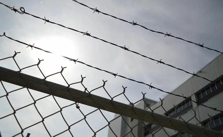 Holandia: Min. sprawiedliwości chce budować więcej więzień dla nastolatków