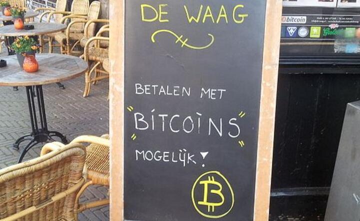 Bitcoins are accepted in stadscafé De Waag in Delft as of 2013. Fot. Targaryen/Wikipedia