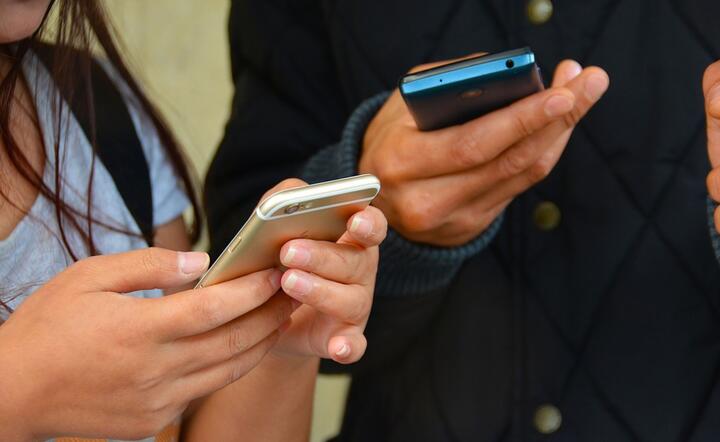Resort cyfryzacji ostrzega przed fałszywymi SMSami
