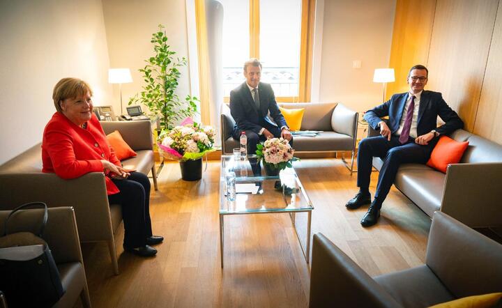 Premier Mateusz Morawiecki, Prezydent Francji Emmanuel Macron i Kanclerz Niemiec Angela Merkel / autor: facebook.com/MorawieckiPL/