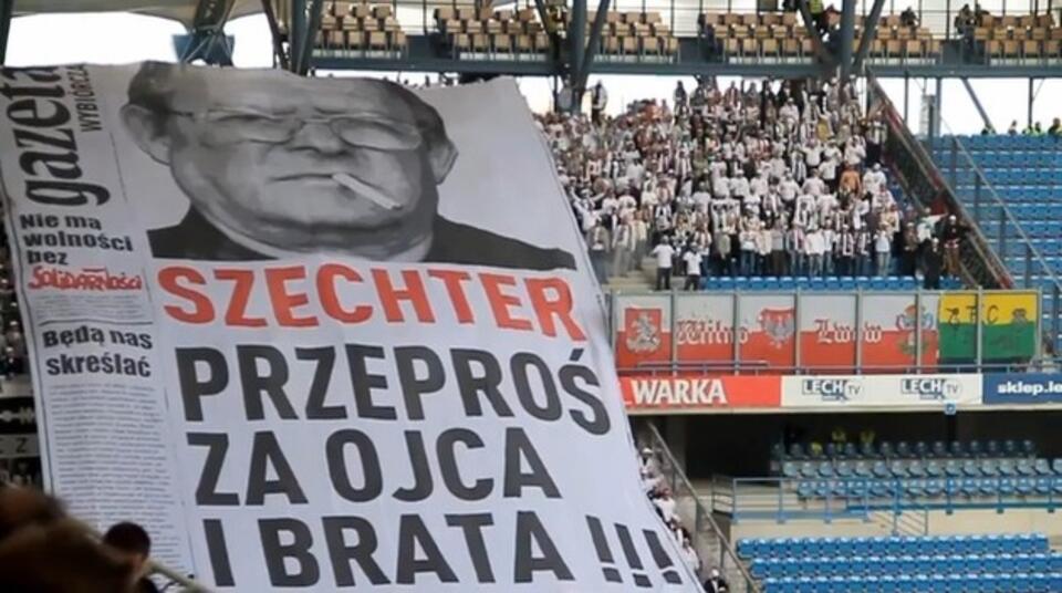 Sektorówka rozwinięta przez kibiców Legii na stadionie Lecha w Poznaniu w 2011 r. Fot. YouTube