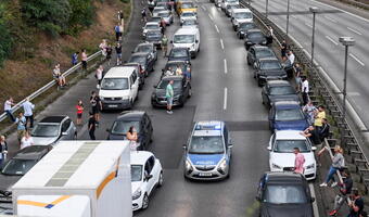 Niemcy: Seria wypadków na autostradzie to zamach islamistyczny