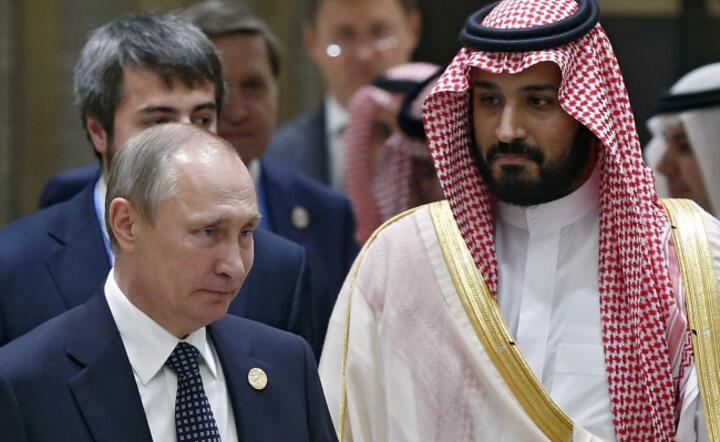  Prezydent Rosji Władimir Putin spotkał się z następcą tronu Arabii Saudyjskiej księciem Mohammedem bin Salmanem podczas szczytu G20 w Chinach, fot. PAP/ EPA/YURI KOCHETKOV
