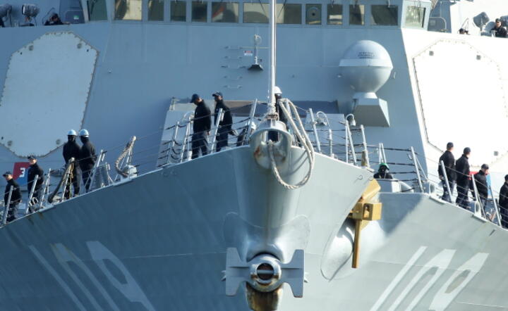 USS Jason Dunham wpływa do portu w Gdyni fot. PAP / Piotr Wittman