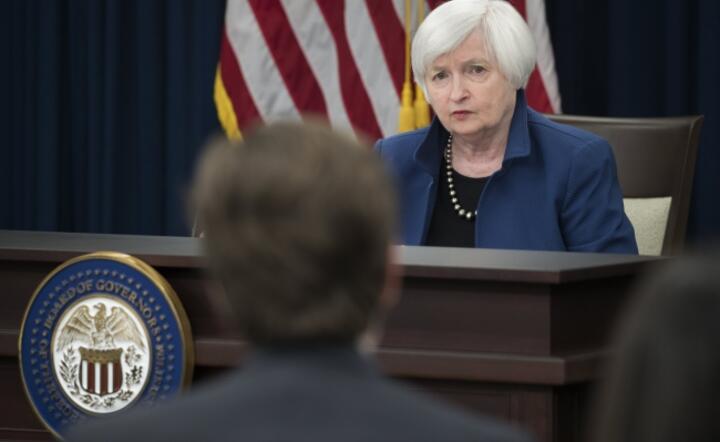 Prezes Fed Janet Yellen na konferencji prasowej po posiedzeniu komitetu FOMC, fot. PAP/EPA/SHAWN THEW 
