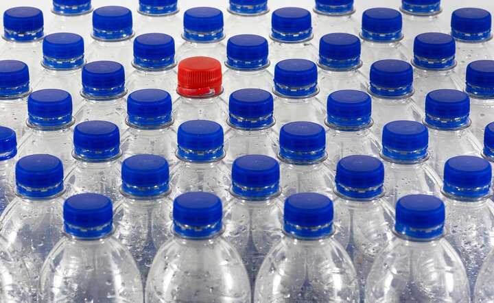 Za miesiąc 1 października startuje w handlu system kaucyjny do recyklingu opakowań / autor: Pixabay