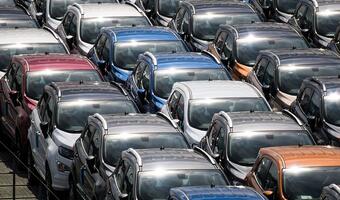 Utrzymuje się rosnący trend sprzedaży samochodów