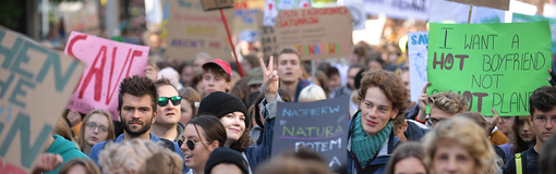 Strajk klimatyczny w Warszawie / autor: PAP/Marcin Obara