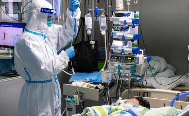 Chiny potwierdzają liczbę ofiar śmiertelnych na poziomie 41, z 1287 zakażonymi koronawirusem / autor: PAP/EPA/XIONG QI / XINHUA