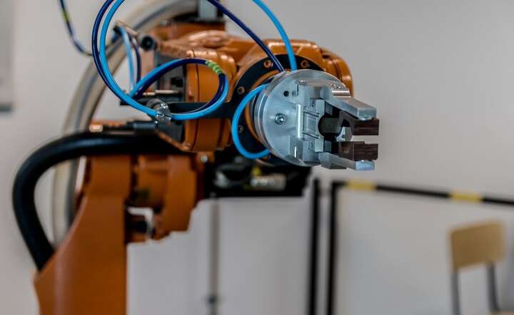 W Polsce na 10 tys. pracowników przypadają zaledwie 42 roboty / autor: Pixabay