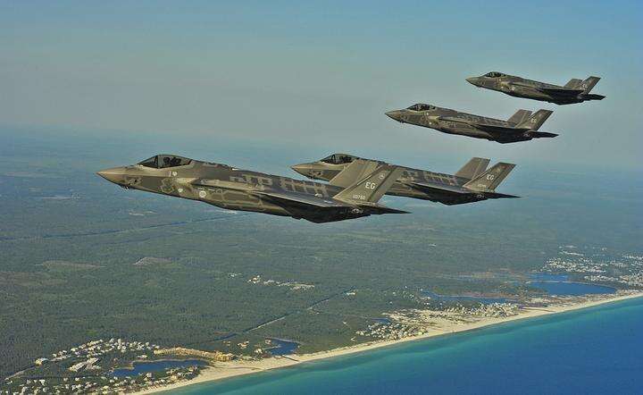 Klucz amerykańskich F-35 / autor: Pixabay