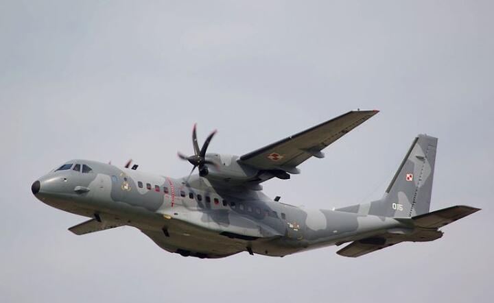 Casa C-295 w barwach Sił Powietrznych RP / autor: Jakub Hałun, CC, Wikipedia