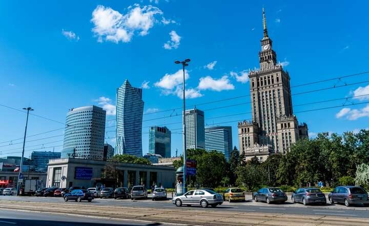 Moodys: najważniejszymi czynnikami niskiego deficytu z ostatnich lat były wysoki wzrost oraz poprawa ściągalności podatków / autor: Fratria / AS