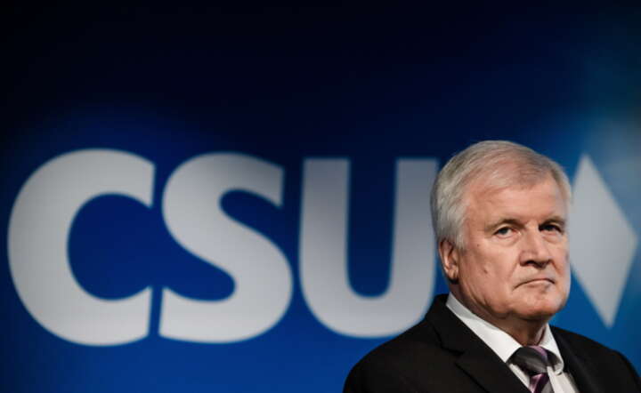 Horest Seehofer ustępuje z funkcji szefa CSU / autor: fot. PAP/EPA/CLEMENS BILAN