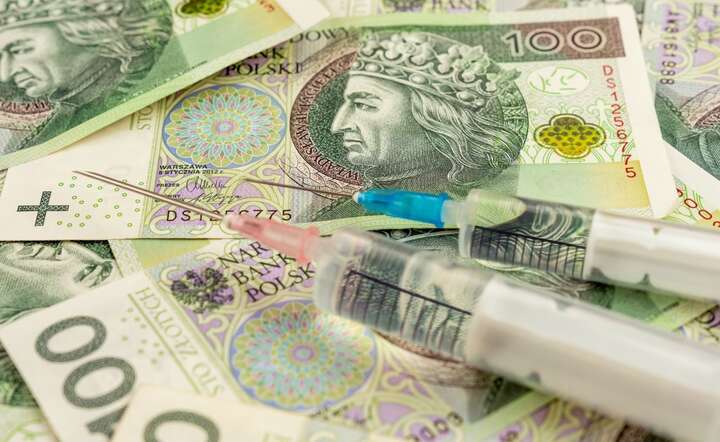 Sytuacja związana z atakiem wirusa COVID-19 staje się nadzwyczajna / autor: Fratria
