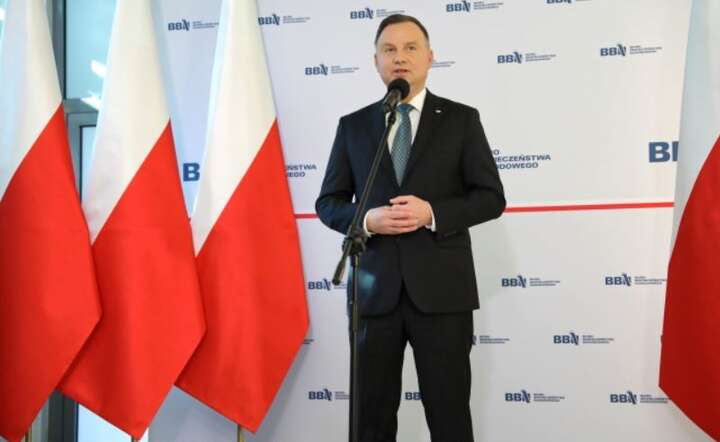 Prezydent Rzeczypospolitej Polskiej Andrzej Duda podczas konferencji po posiedzeniu Rady Bezpieczeństwa Narodowego, 10 bm. w Warszawie. / autor: PAP/Leszek Szymański