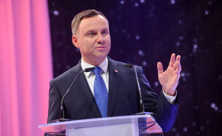 Prezydent Andrzej Duda przemawia w tracie uroczystości odebrania nagrody, przyznanej przez czytelników tygodnika "wSieci", fot. PAP / Marcin Obara