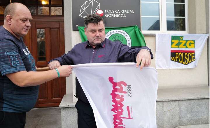 Górnikom ciągle mało / autor: PAP/Andrzej Grygiel