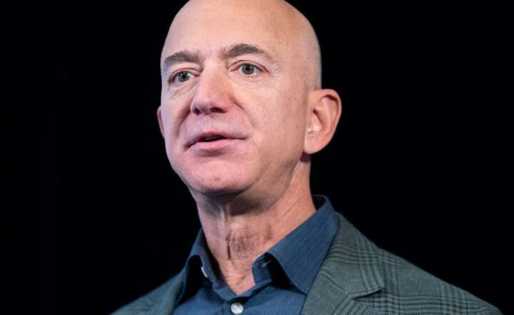 Jeff Bezos / autor: PAP/EPA/MICHAEL REYNOLDS