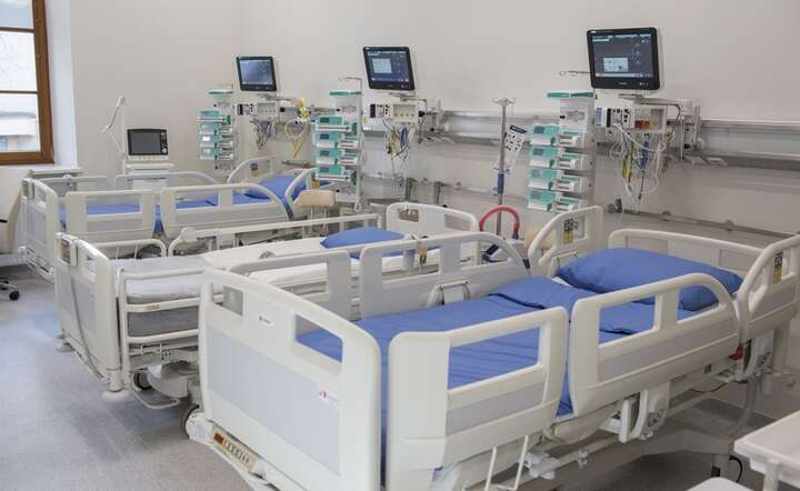 Szpital dziecięcy na ul.Kopernika 43 Warszawa, oddział Chirurgii i Ortopedii / autor: Andrzej Wiktor