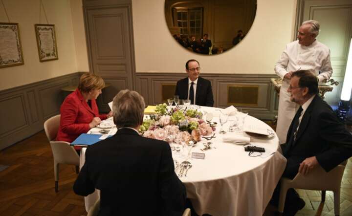 Przywódcy Francji, Niemiec, Włoch i Hiszpanii na szczycie w Wersalu, fot. PAP/EPA/MARTIN BUREAU