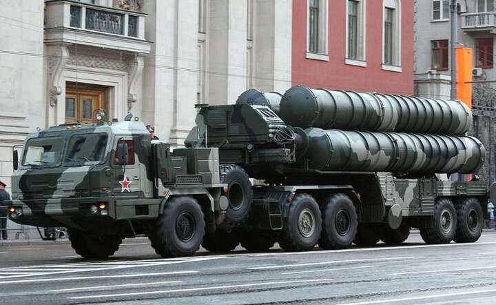 Rakiety s-400 / autor: Wikipedia.org