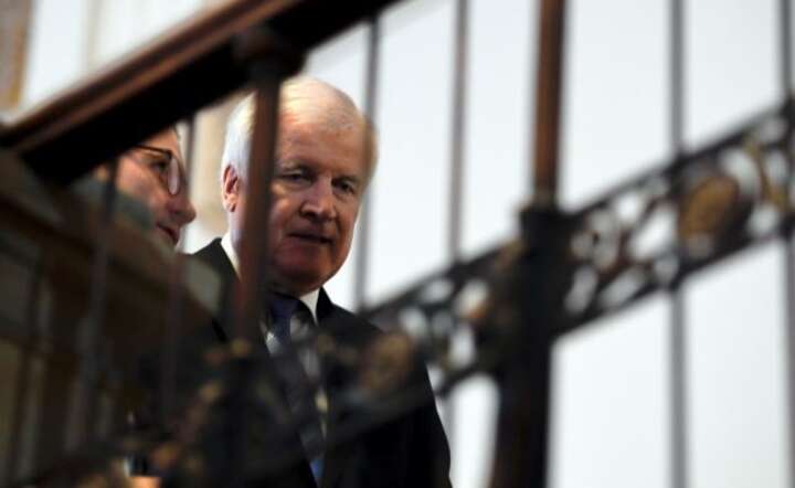 Horst Seehofer, przewodniczący CSU / autor: PAP/EPA/DANIEL KOPATSCH