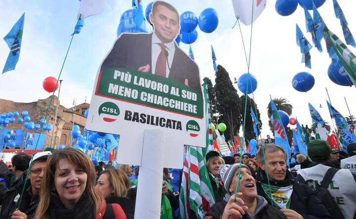 autor: PAP/EPA/CLAUDIO PERI