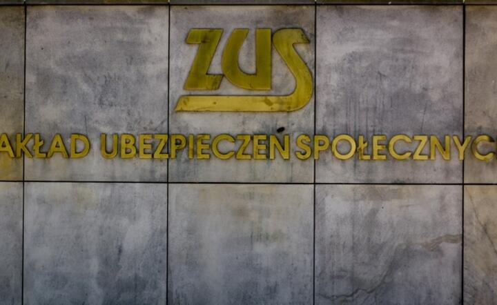 Pakiet dla Przedsiębiorców przewiduje m.in. ulgę w ZUS średnio w wysokości 500 zł dla małych firm / autor: Fratria / AS