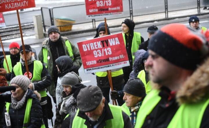 Pikieta Stowarzyszenia Stop Bankowemu Bezprawiu / autor: PAP/Jacek Turczyk