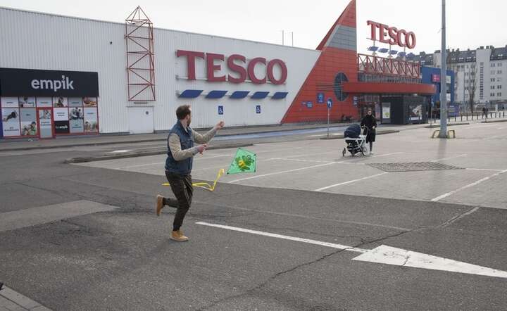 Grupa Tesco rozważa sprzedaż swojego oddziału w Polsce / autor: Fot. Andrzej Wiktor