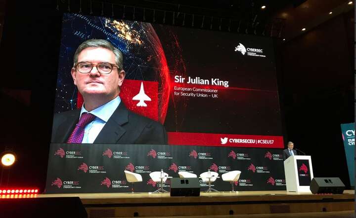 autor: @JKingEU