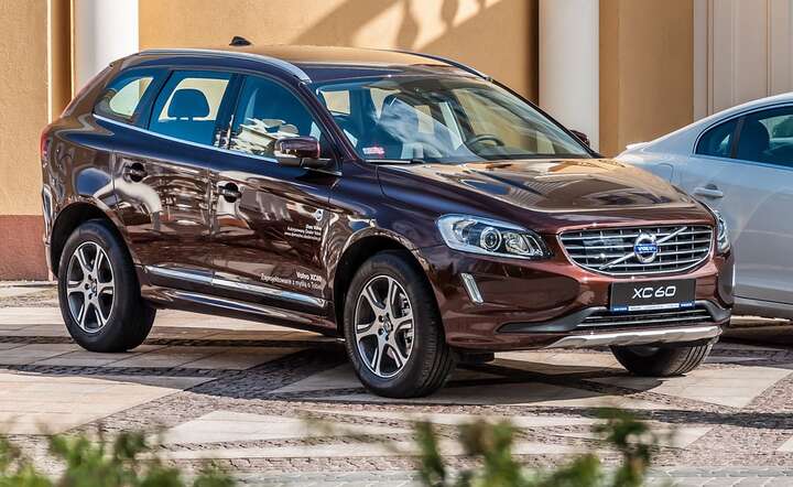 Volvo sprzedaje obecnie więszość swoich flagowych aut, m.in. popularnego SUV-a XC60 z silnikami Diesla, fot. Pixabay