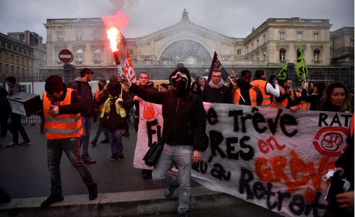 autor: PAP/EPA/Julien de Rosa