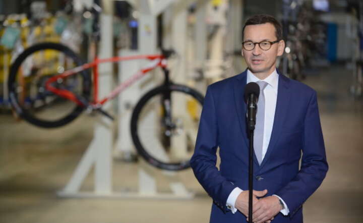 Premier Morawiecki w zakładach Kross w Przasnyszu / autor: PAP/Jakub Kamiński